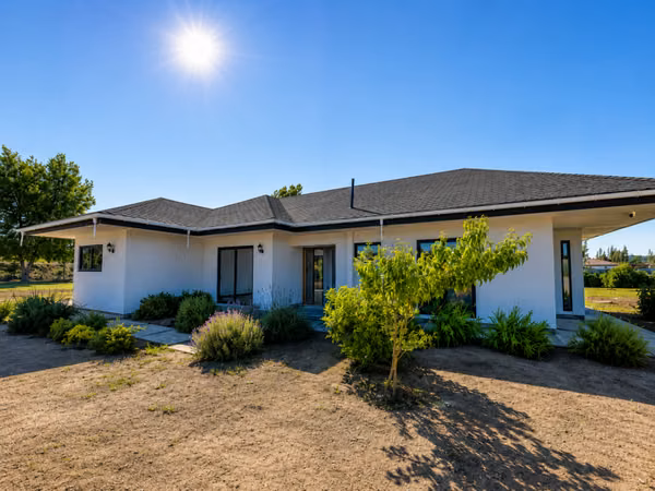 EN VENTA CASA NUEVA Y PARCELA, SECTOR LOS NICHES A ZAPALLAR