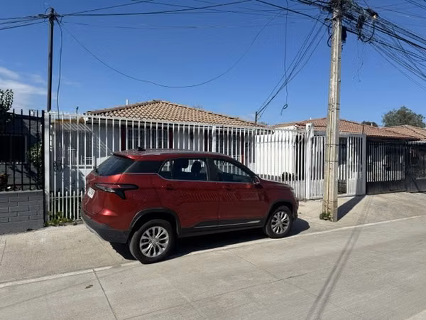 CASA EN VENTA BARRIO ORIENTE MAIPU 3 DORMITORIOS