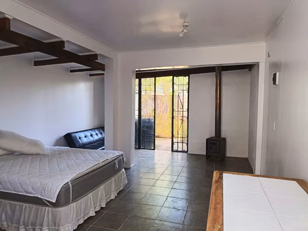 VASS ARRIENDA CASA INDEPENDIENTE EN TRASLAVIÑA