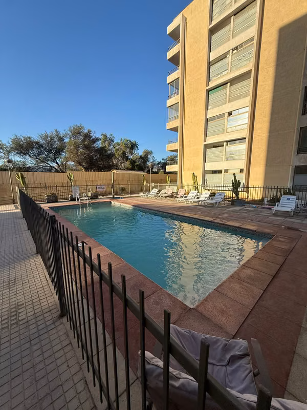 SE ARRIENDA HERMOSO Y AMPLIO DEPARTAMENTO