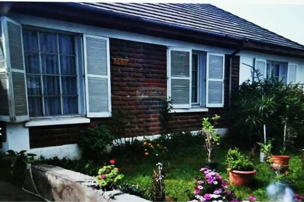 Casa solo para remodelar buen terreno 400 mts.