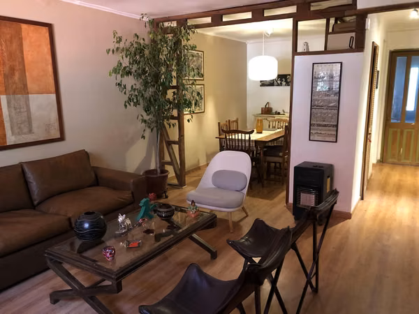 Venta de Casa con Estudio Independiente Metro Ciudad del Niño