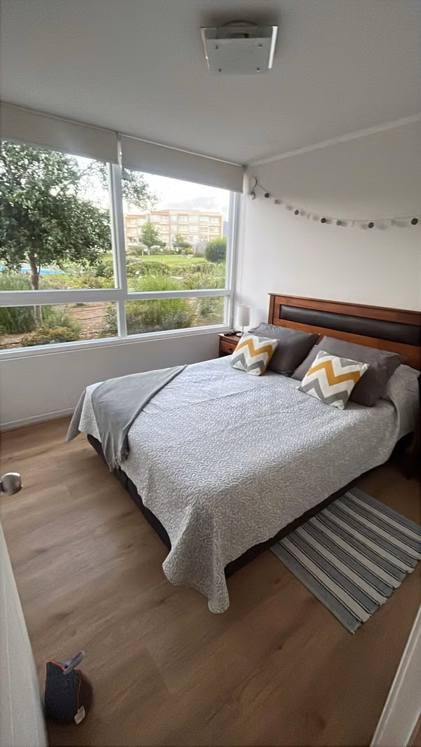 SE ARRIENDA DEPARTAMENTO DE 2 DORMITORIO Y 1 BAÑO EN PAPUDO, ESTACIONAMIENTO PRIVADO