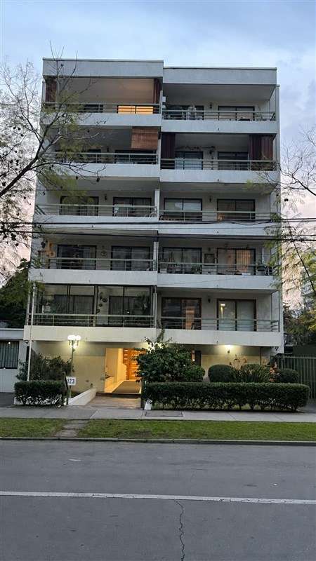 Departamento en venta de 3 dorm. en Las Condes estacionamien