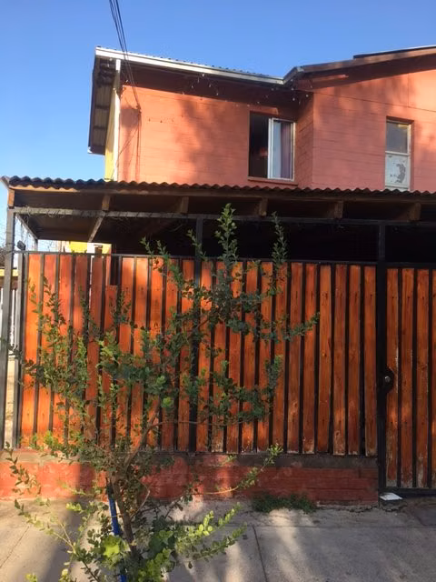 Venta de Amplia Propiedad en Pasaje Directora María Mella