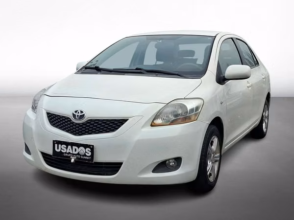 TOYOTA YARIS 2010