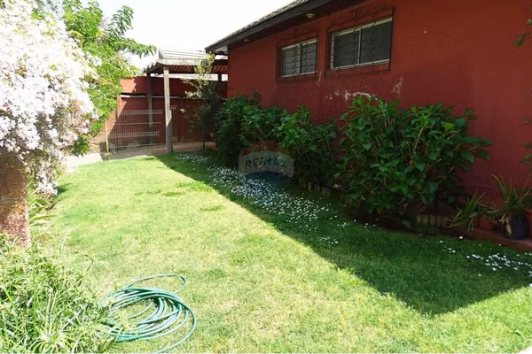 Casa en barrio tranquilo 4d/3b y piscina