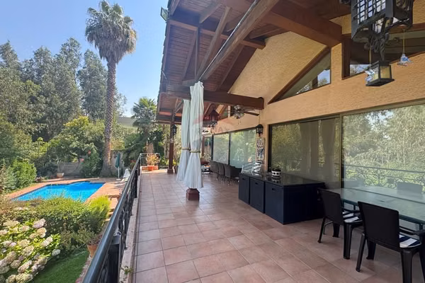 Hermosa casa sector quinchamalí 5d+4b piscina