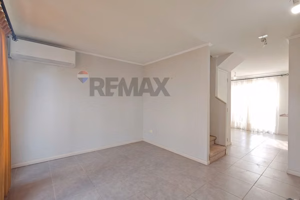 Casa en arriendo 3d+3b  con equipamiento