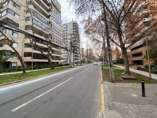 Departamento en arriendo de 4 dorm. en Las Condes