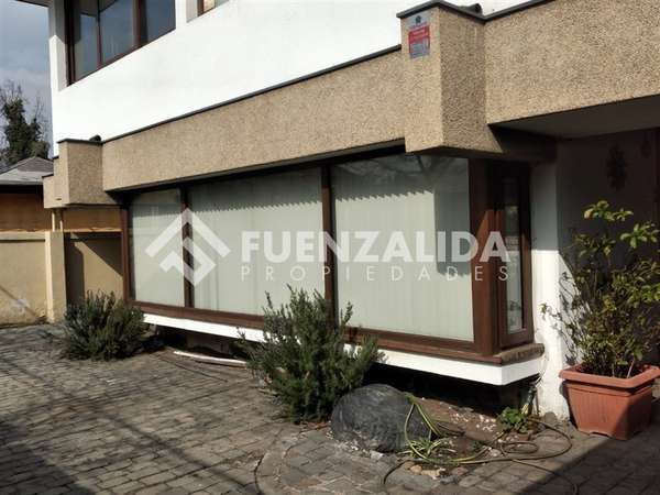 Venta, Gran Chalet, Providencia, Campus Oriente