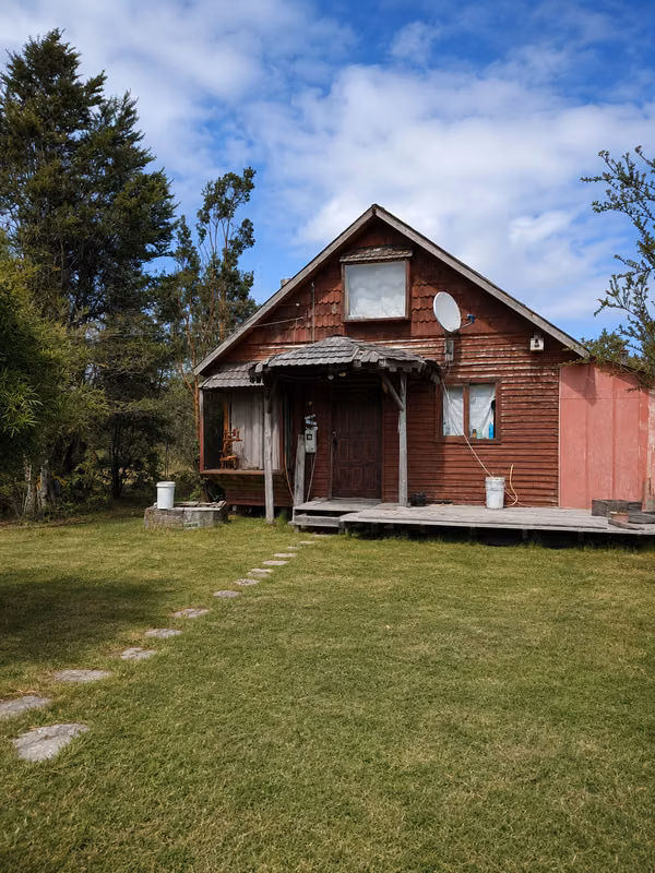 Casa en parcela Hornopirén, en sector alto