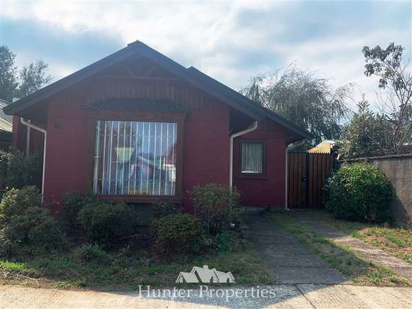 Casa en venta de 3 dorm. 2 baños en el centro de Pucón