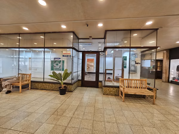 Gran Local Comercial Ubicado en Edificio Prales Centro Valdivia