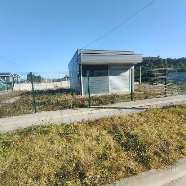 Local comercial con amplio terreno/venta o Arriendo