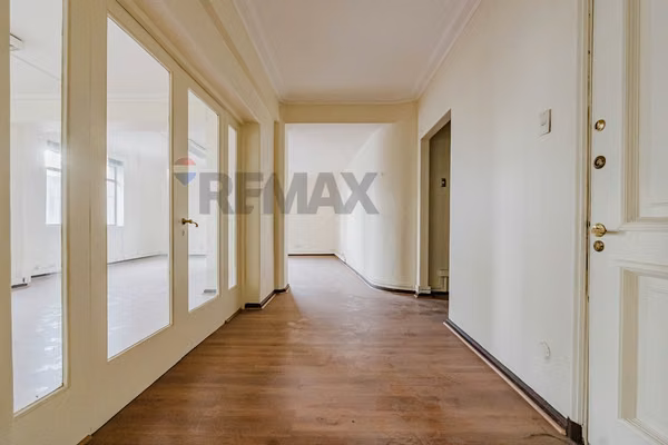 Oficina de 205 m² en arriendo a pasos de la moneda
