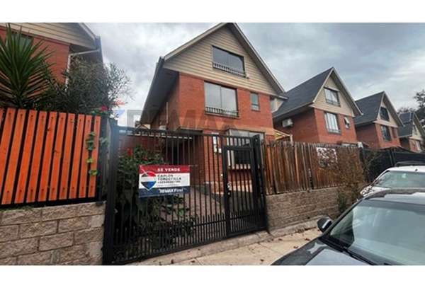 Oportunidad 4d 3b, condominio
