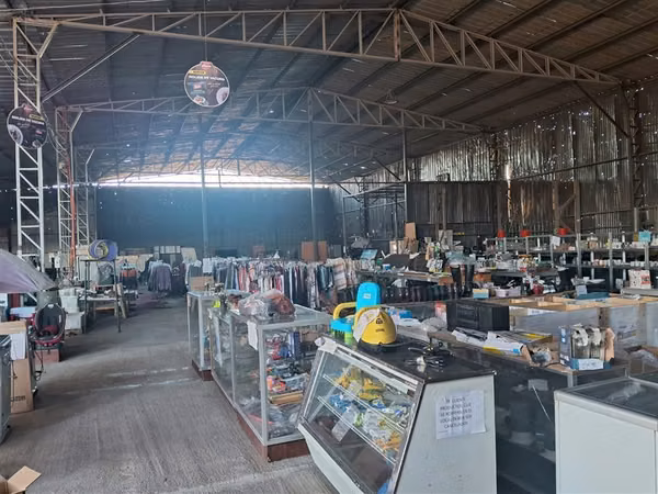 ARRIENDO BODEGA 1682M2 SANTA MONICA-PADRE HURTADO
