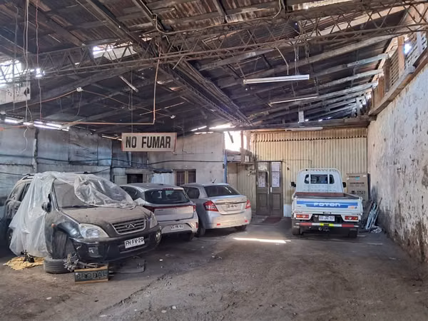 EN VENTA BODEGA COMERCIAL 285 M2 SANTIAGO-CLUB HIPICO
