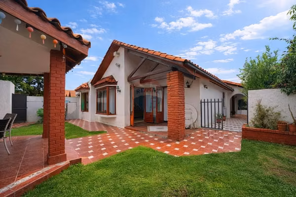 Hermosa casa en venta 3d+2b+3e+1b