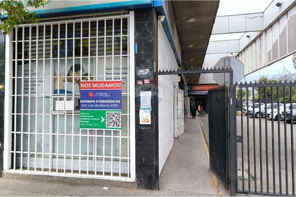 Arriendo comercial  esquina grecia con molineros