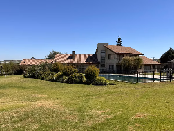 Excelente casa 360m2 en parcela 5.000m2, Limache