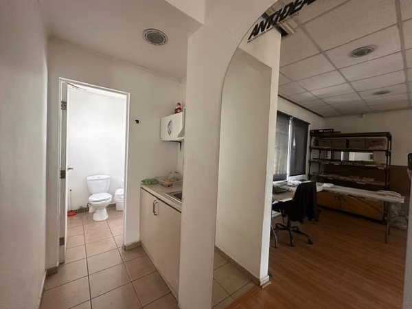 USO COMERCIAL - 2 SALAS, 2P,2B - 126M2, BARRIO ITALIA