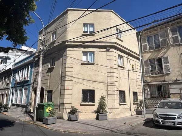 Rubro Residencial/habitacional, Metro Parque Bustamante