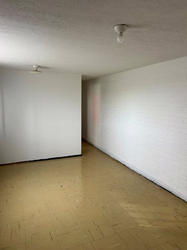Arriendo departamento en condominio Santa Teresita, buen estado.