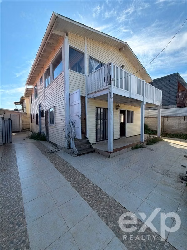 Casa en venta de 4 dorm. en El Tabo