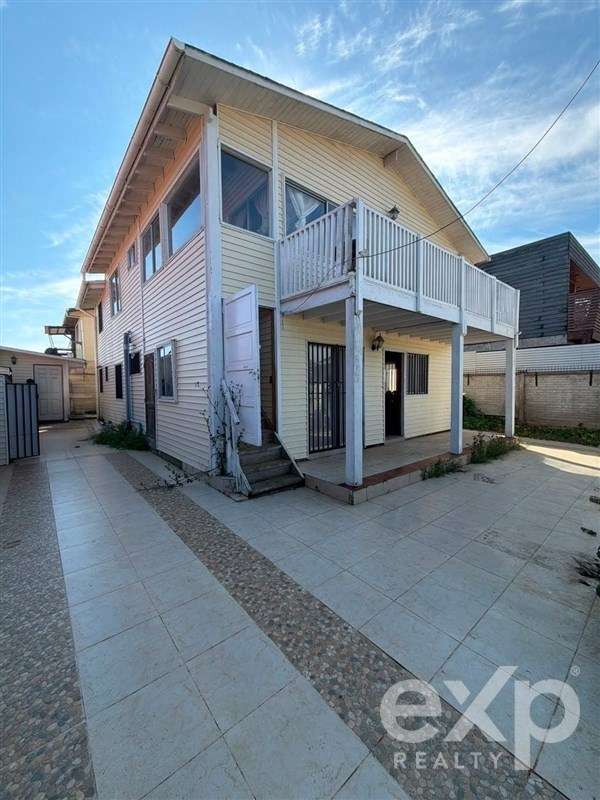 Casa en venta de 4 dorm. en El Tabo