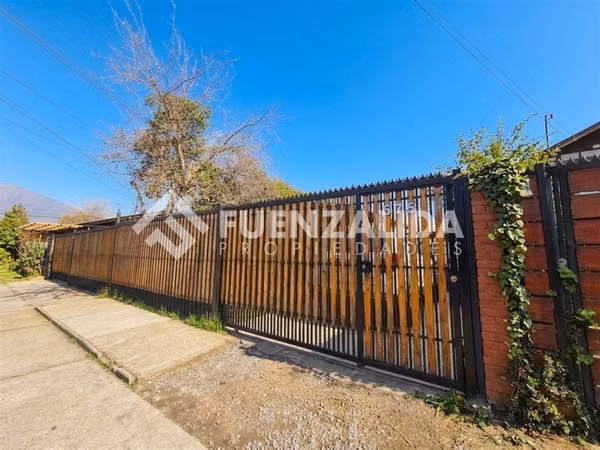 Casa en venta de 3 dorm. en La Florida
