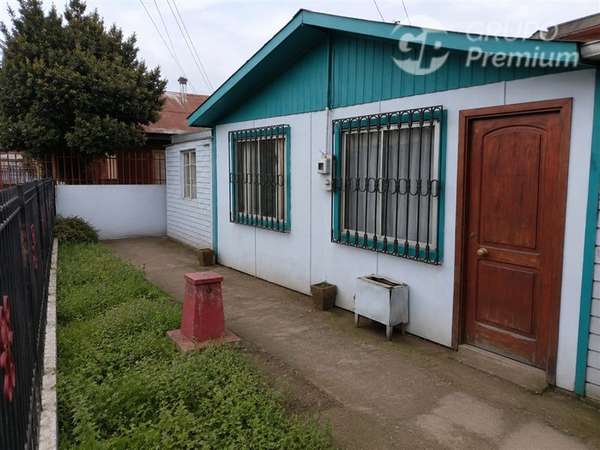 Casa en venta de 3 dorm, muy cerca Hospital Herminda Martin