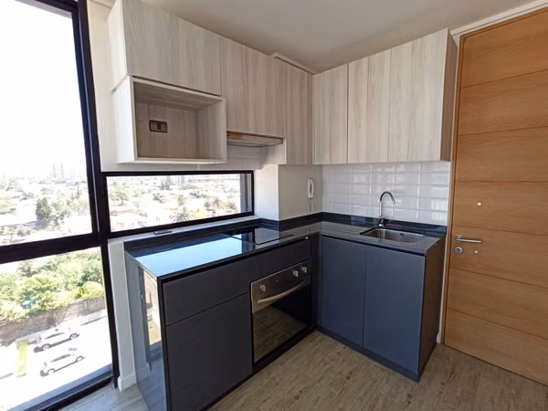 Arriendo depto 1D+1B Con Estacionamiento. En San Miguel.