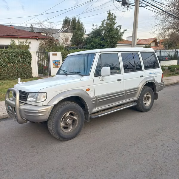 HYUNDAI GALLOPER II 4X4 AUTOMATICO AÑO 1998 FULL