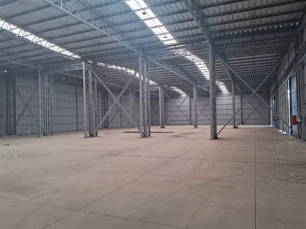 ARRIENDO BODEGA 1800M2 7000M2 TERRENO-BATUCO-LAMPA