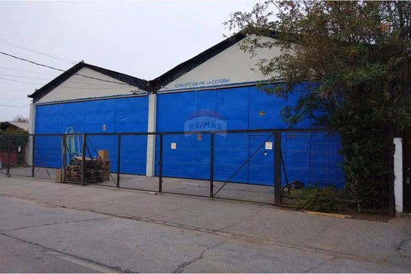 "bodega y oficina en venta en la cisterna"