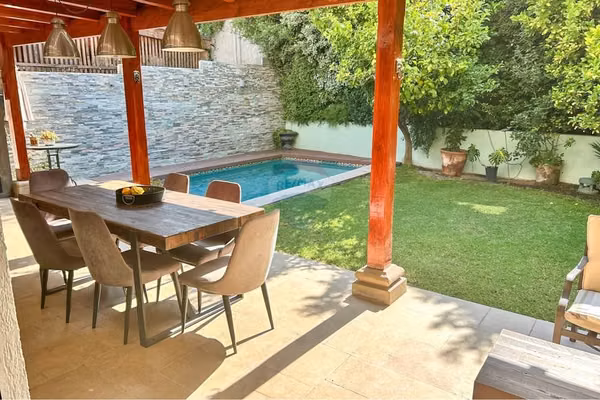 Casa en condominio cerrado