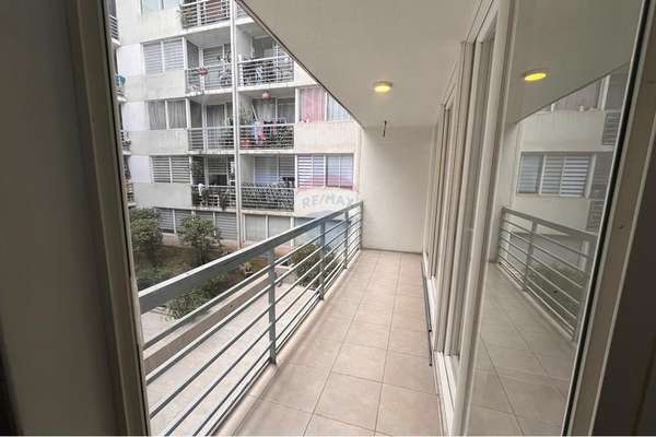 Se vende dpto 1d+1b con terraza, santiago