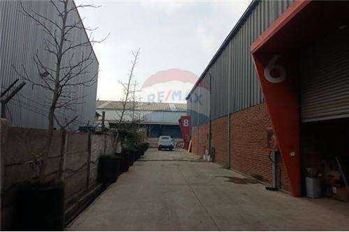 Arriendo bodega con oficina en pudahuel 194mts2