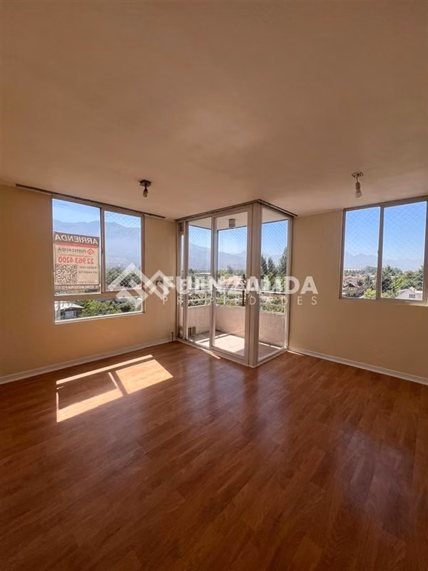 Departamento en venta de 3 dorm 2 bañ 2 estac. en La Florida