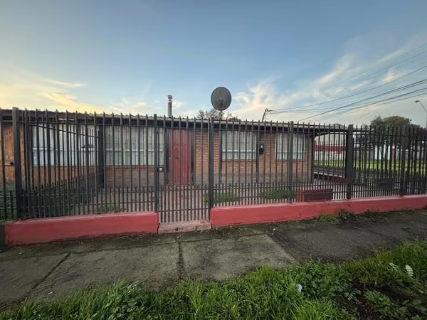 En Coronel Amplia propiedad en Venta
