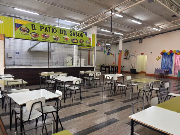 ESPACIO PARA EVENTOS , EXPOSICIONES, CAFETERIA,ETC