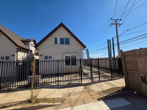 Casa en arriendo de 4 dorm. en Talca