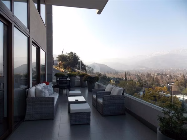 Excelente Departamento en venta de 3 dorm. en Lo Barnechea
