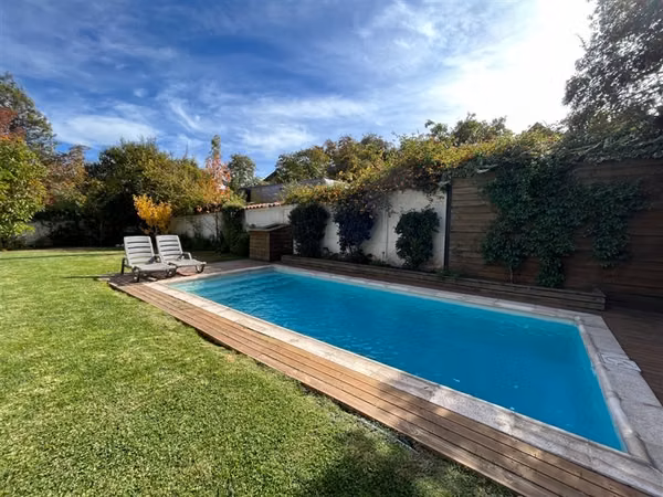 Casa en arriendo de 4 dorm. en Las Condes