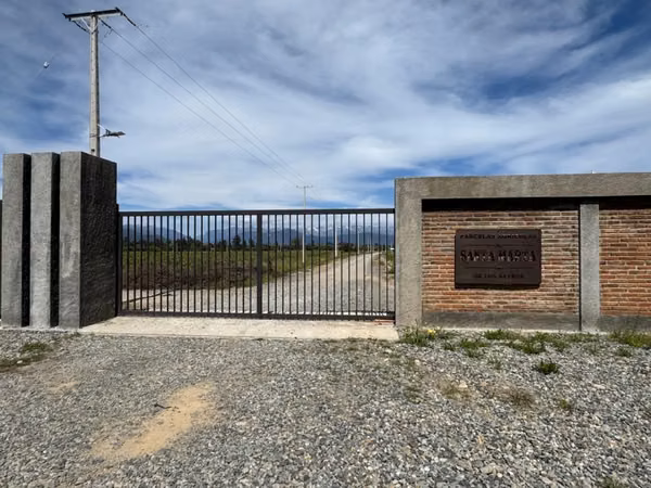 Se vende lote de 5.000 en Loteo Los Batros Linares