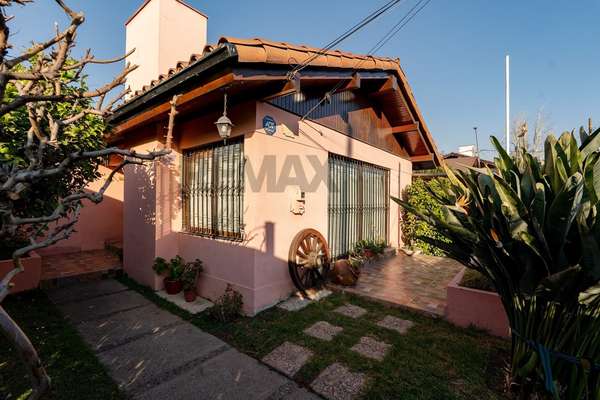 Venta casa metro simon bolivar ñuñoa
