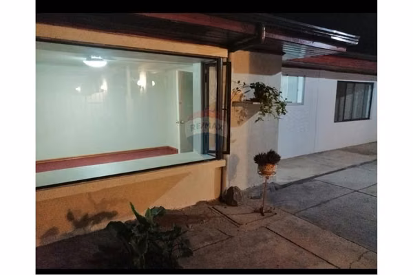 Oportunidad casa para vivir o inversión!!