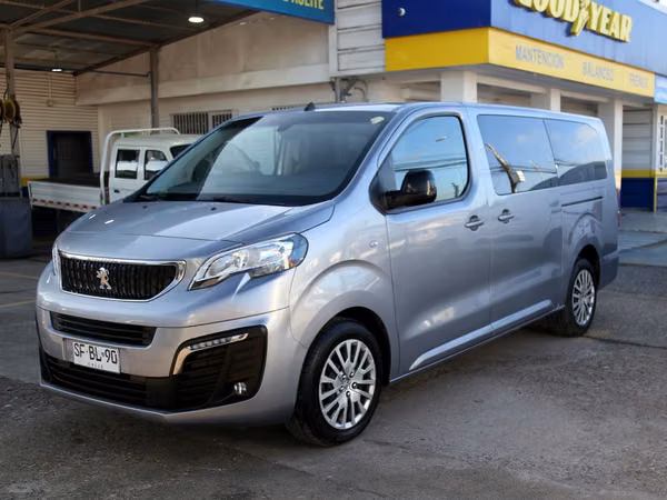PEUGEOT TRAVELLER 2022